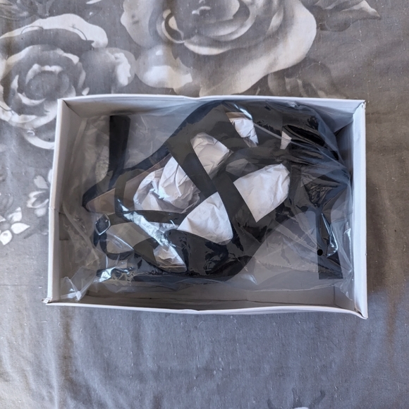 Shein Satin Heeled Sandals - Picture 9 of 9